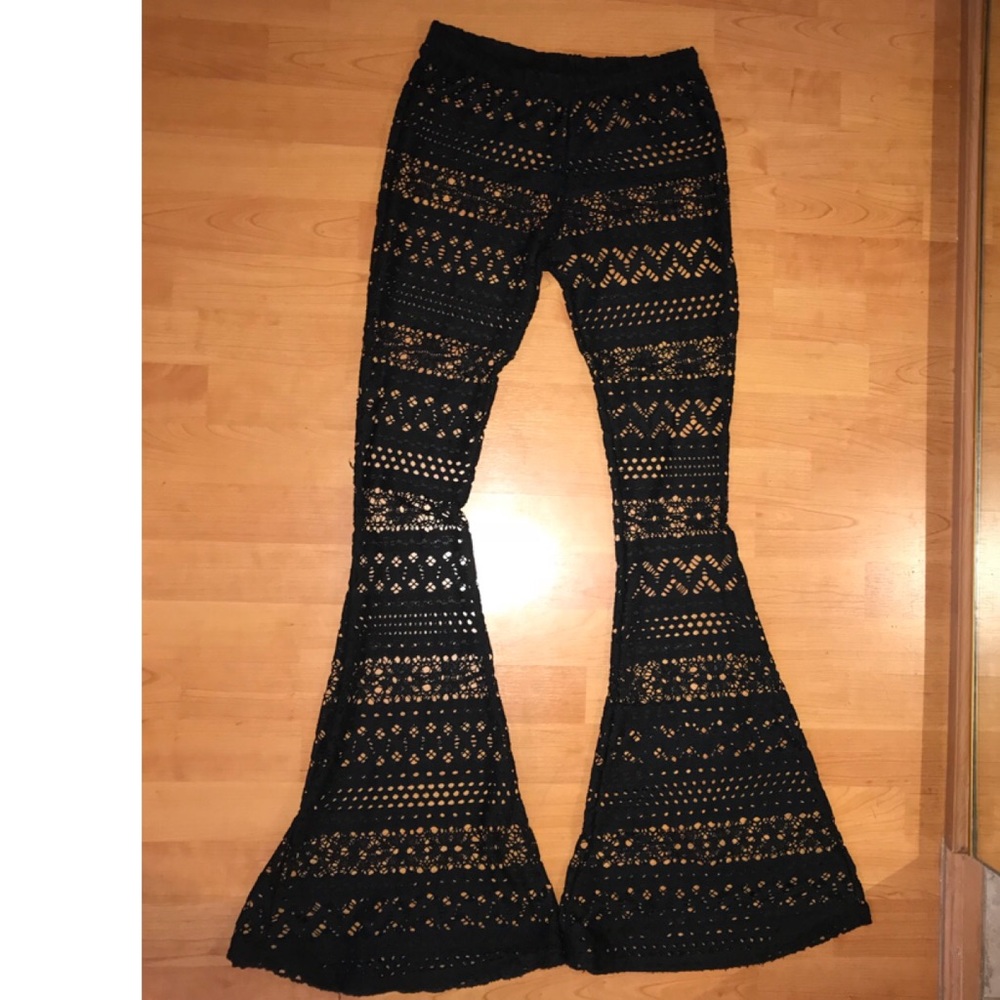 Full lace bell bottoms 🛎
